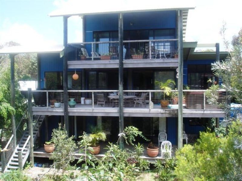 25 Naiad Court, Rainbow Beach QLD 4581