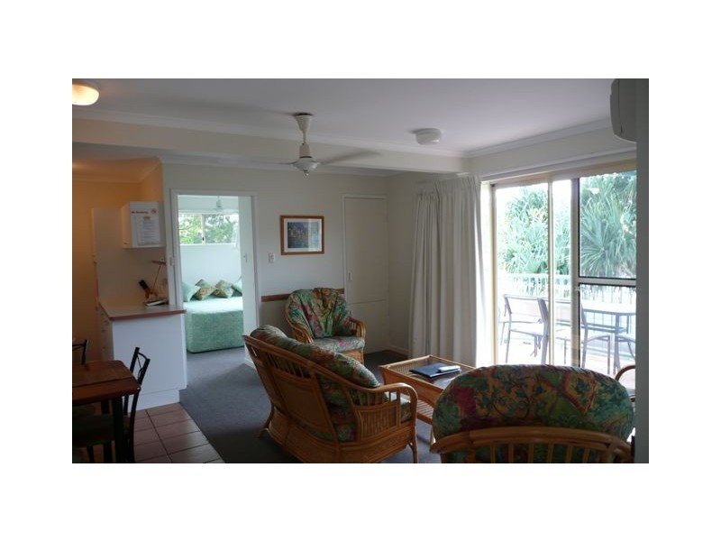 2/2 Double Island Drive, Rainbow Beach QLD 4581