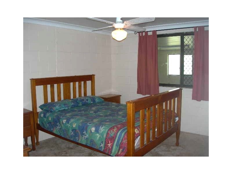 11 Larapinta Court, Rainbow Beach QLD 4581