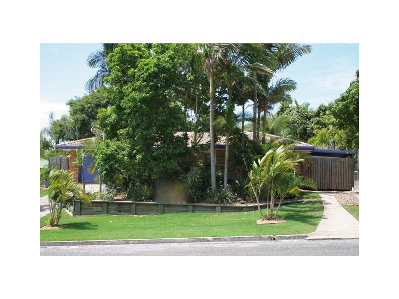 23 Bomburra Court, Rainbow Beach QLD 4581