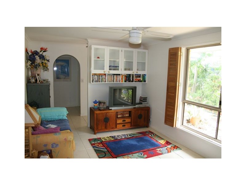 23 Bomburra Court, Rainbow Beach QLD 4581