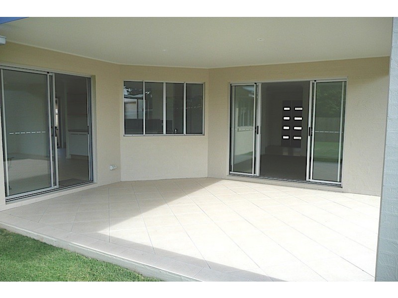 13 Bomburra Court, Rainbow Beach QLD 4581