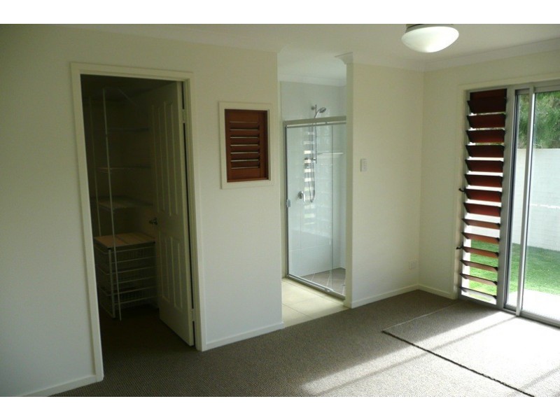 13 Bomburra Court, Rainbow Beach QLD 4581
