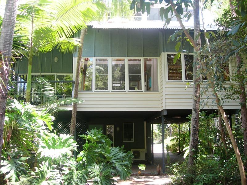 6 Satinwood Drive, Rainbow Beach QLD 4581
