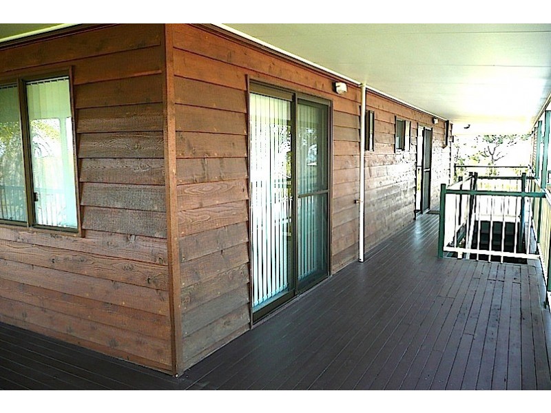 19 Bombala Cresent, Rainbow Beach QLD 4581