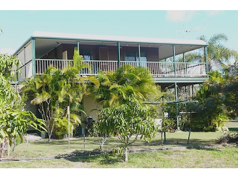 19 Bombala Cresent, Rainbow Beach QLD 4581