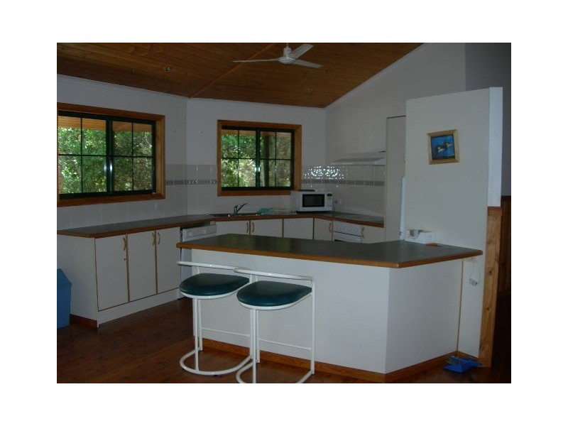 17 Orania Court, Rainbow Beach QLD 4581