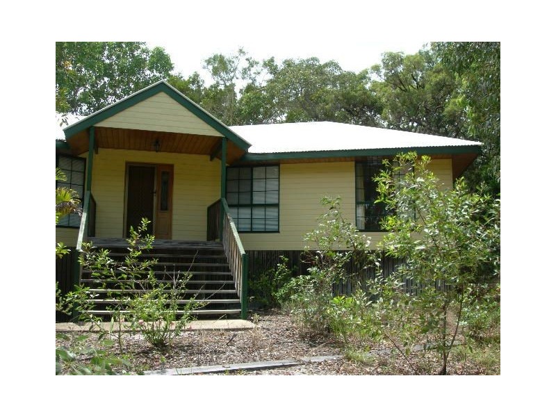 17 Orania Court, Rainbow Beach QLD 4581