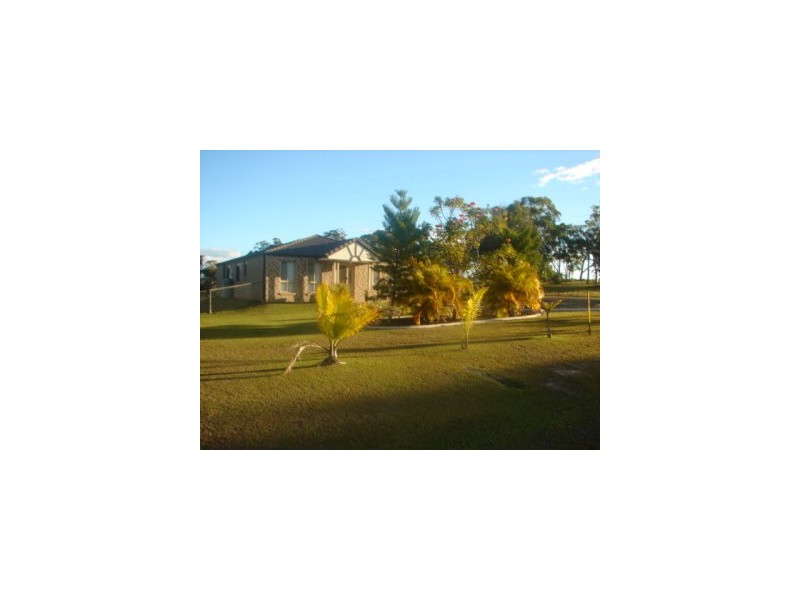 96 Bayside Road, Cooloola Cove QLD 4580