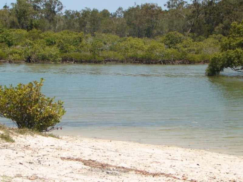 96 Bayside Road, Cooloola Cove QLD 4580