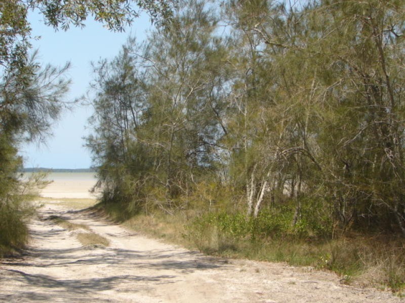 96 Bayside Road, Cooloola Cove QLD 4580