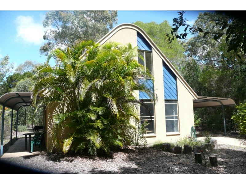 15 Satinwood Drive, Rainbow Beach QLD 4581