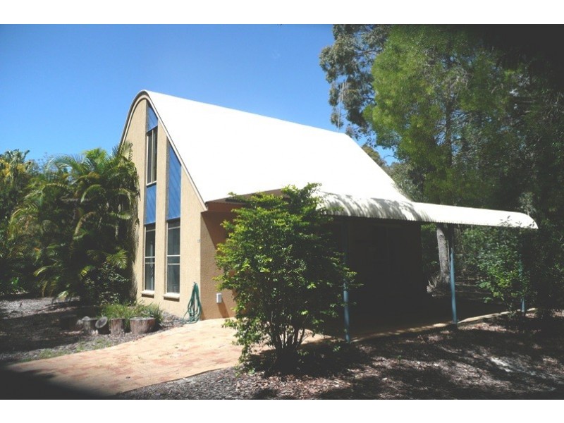 15 Satinwood Drive, Rainbow Beach QLD 4581