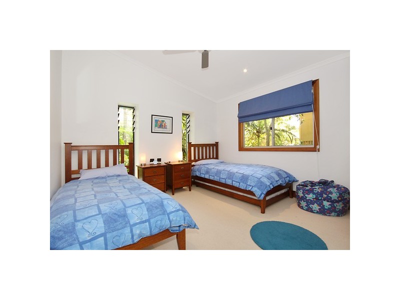 8 Naiad Court, Rainbow Beach QLD 4581