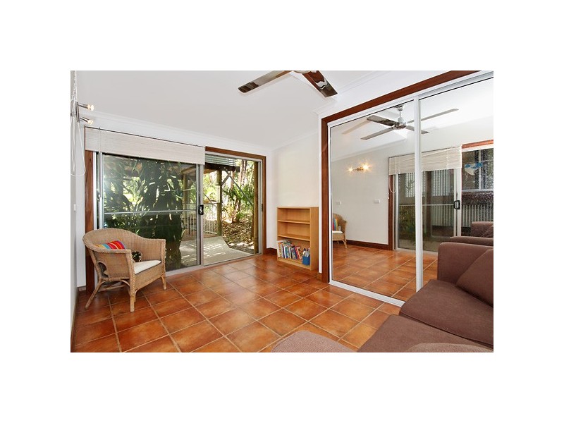 8 Naiad Court, Rainbow Beach QLD 4581