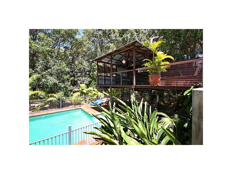 8 Naiad Court, Rainbow Beach QLD 4581