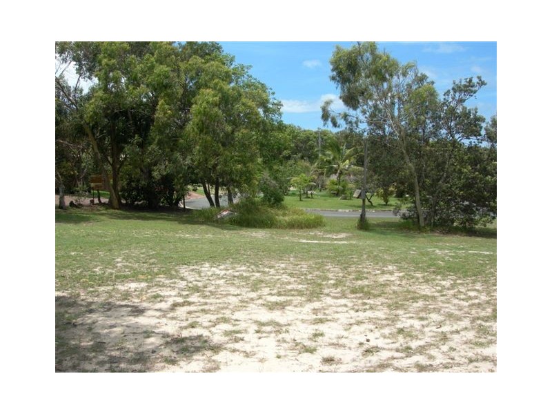 39 Carlo Circle, Rainbow Beach QLD 4581