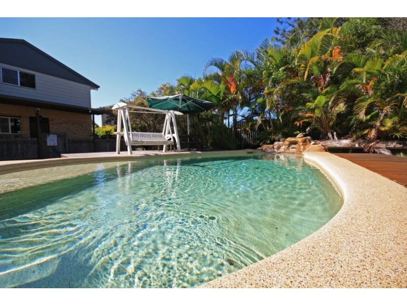 11 Zircon Street, Rainbow Beach QLD 4581