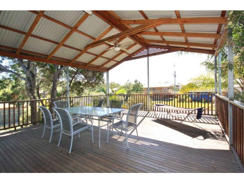 11 Zircon Street, Rainbow Beach QLD 4581