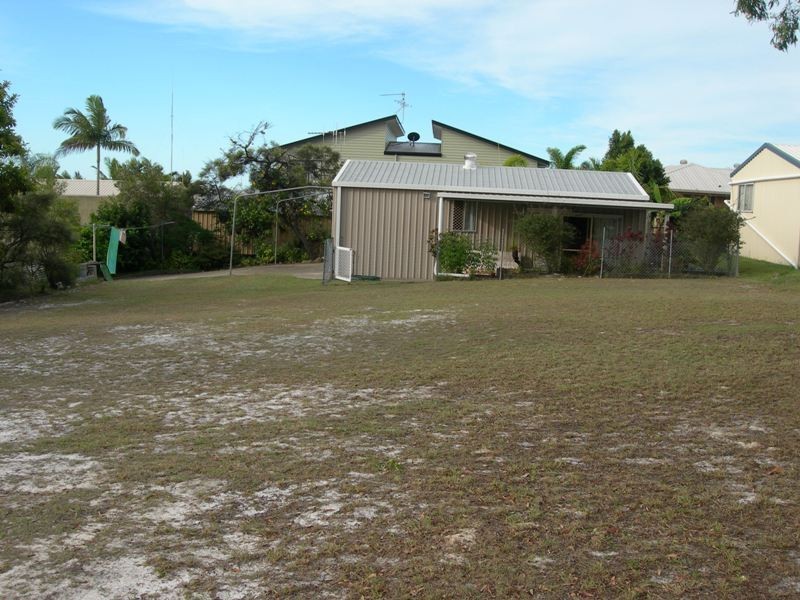 7 Bombala crescent, Rainbow Beach QLD 4581