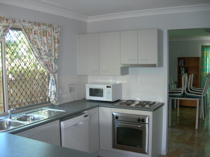 1&2/8 Indigo Avenue, Rainbow Beach QLD 4581