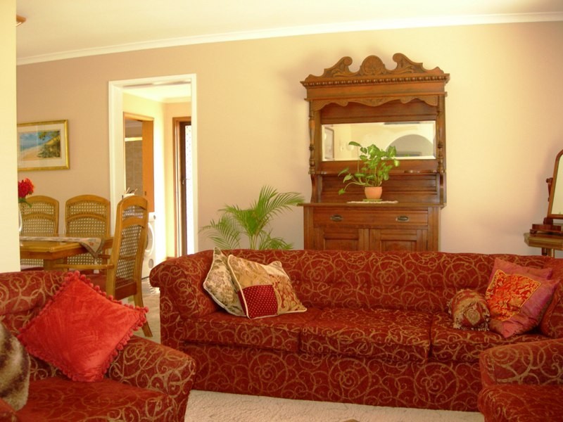 8 Carlo Road, Rainbow Beach QLD 4581