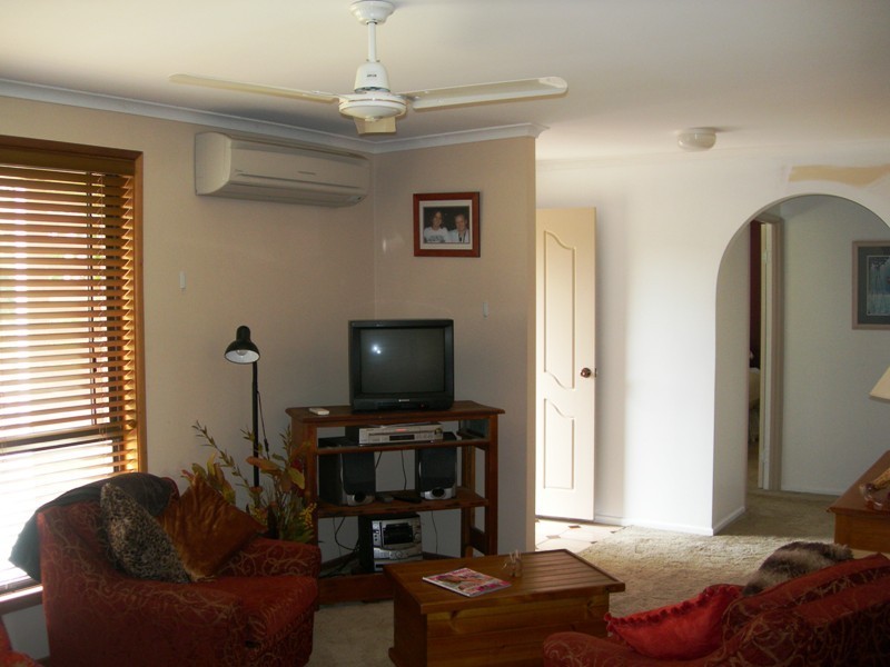 8 Carlo Road, Rainbow Beach QLD 4581