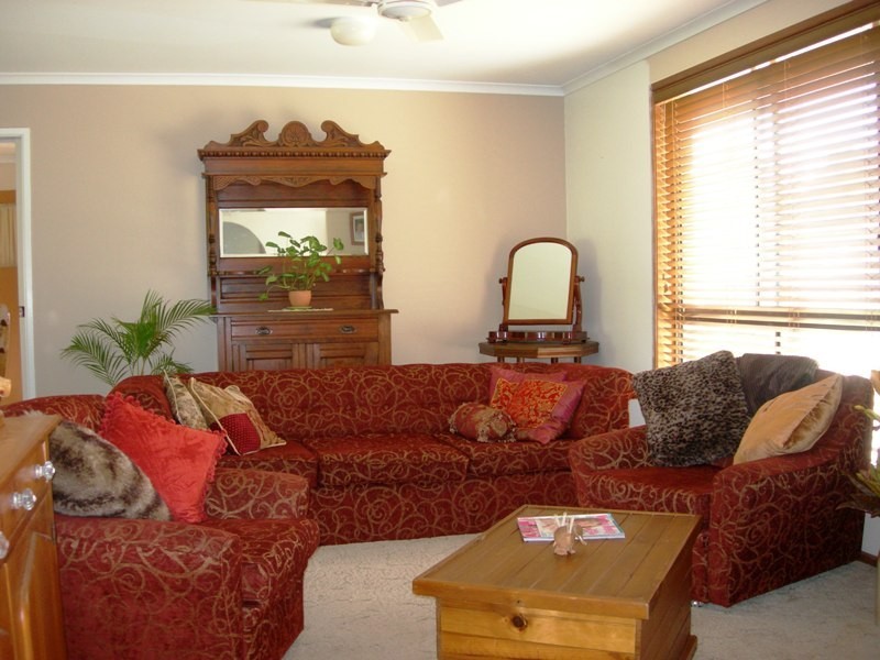 8 Carlo Road, Rainbow Beach QLD 4581