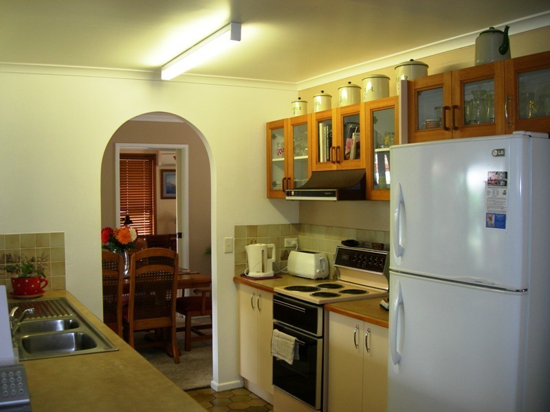 8 Carlo Road, Rainbow Beach QLD 4581
