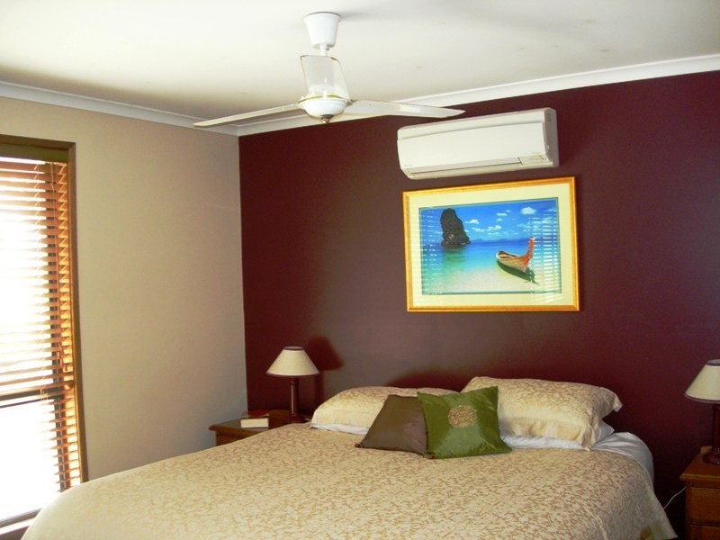 8 Carlo Road, Rainbow Beach QLD 4581