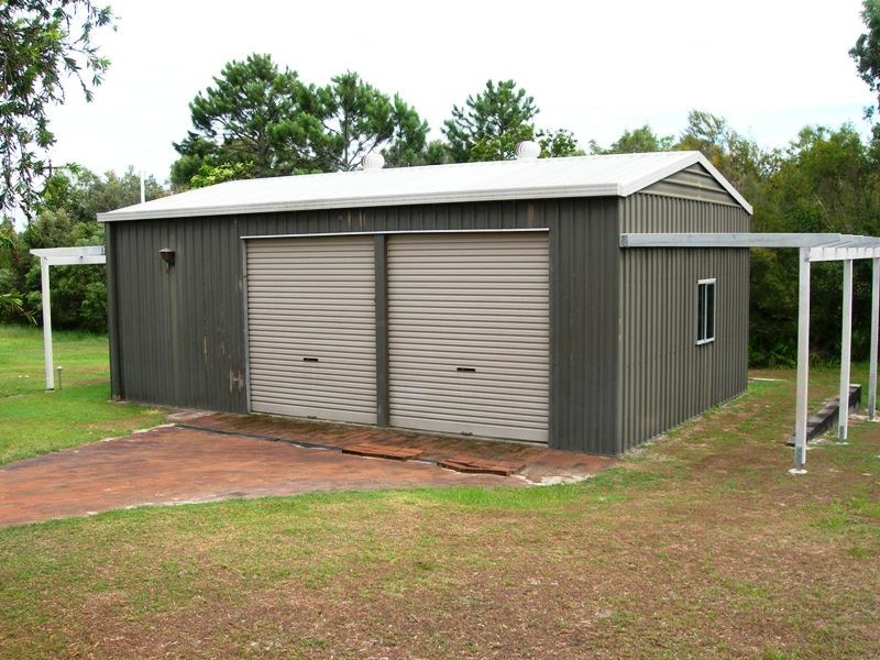 8 Carlo Road, Rainbow Beach QLD 4581