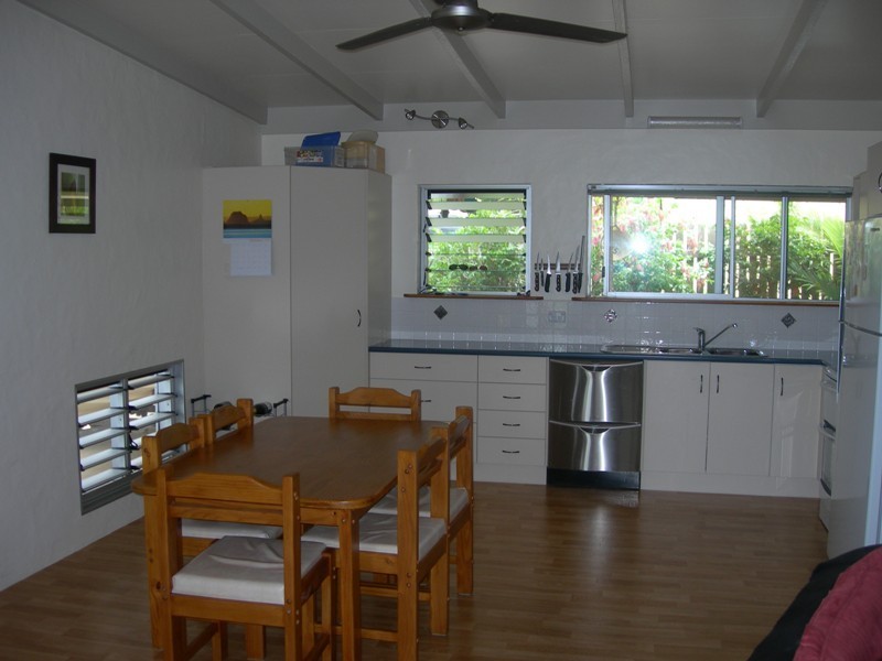 1-2/21 Rumbalara Avenue, Rainbow Beach QLD 4581