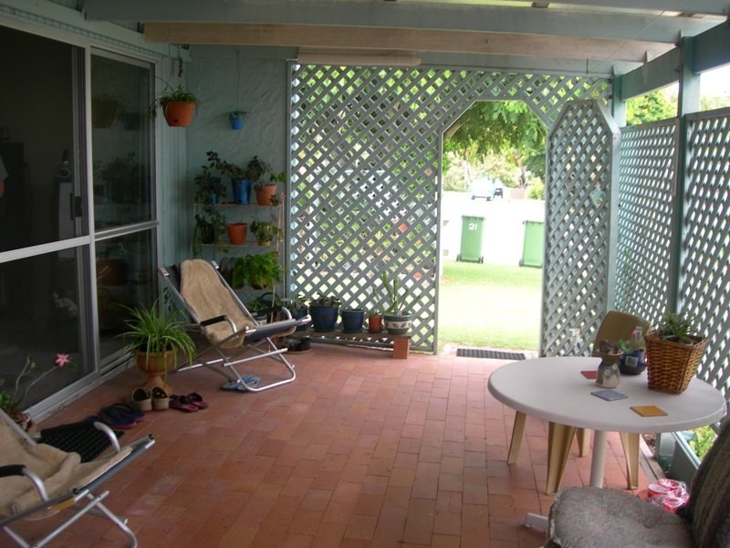 1-2/21 Rumbalara Avenue, Rainbow Beach QLD 4581