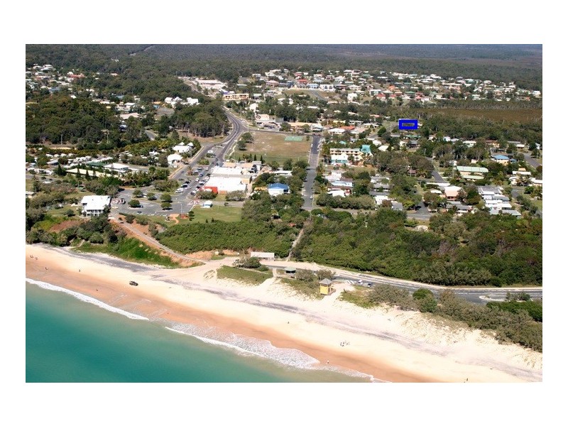 8 Kurana Street, Rainbow Beach QLD 4581