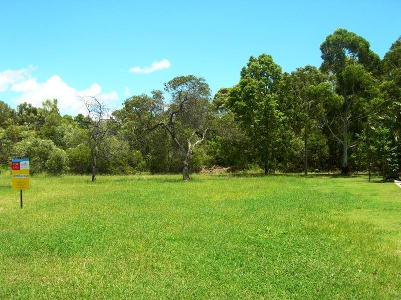 8 Kurana Street, Rainbow Beach QLD 4581