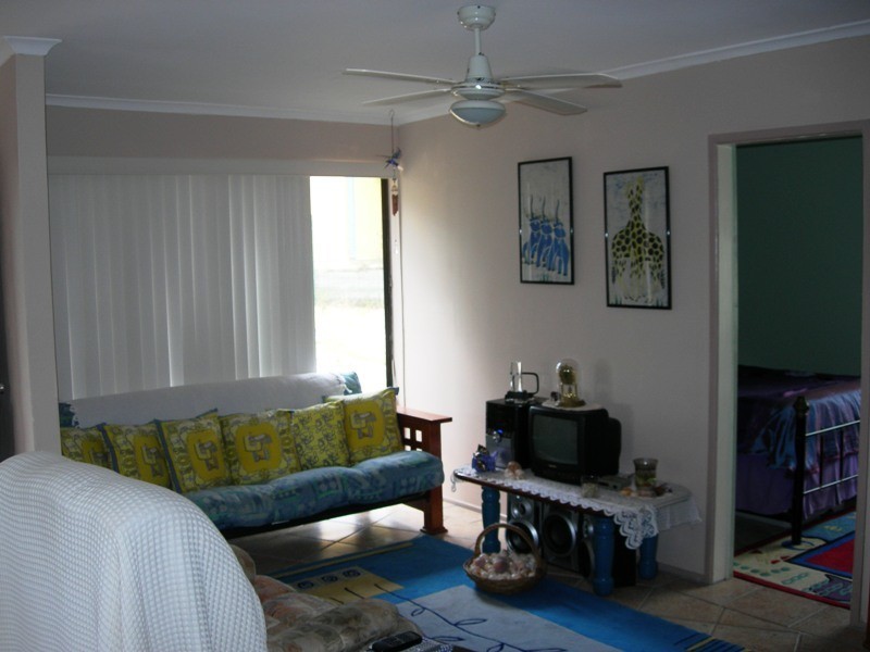 8 Bombala Crescent, Rainbow Beach QLD 4581
