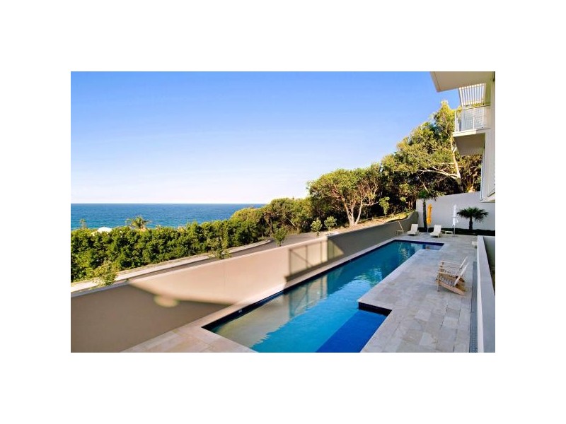 2/7 Ocean View Parade, Rainbow Beach QLD 4581