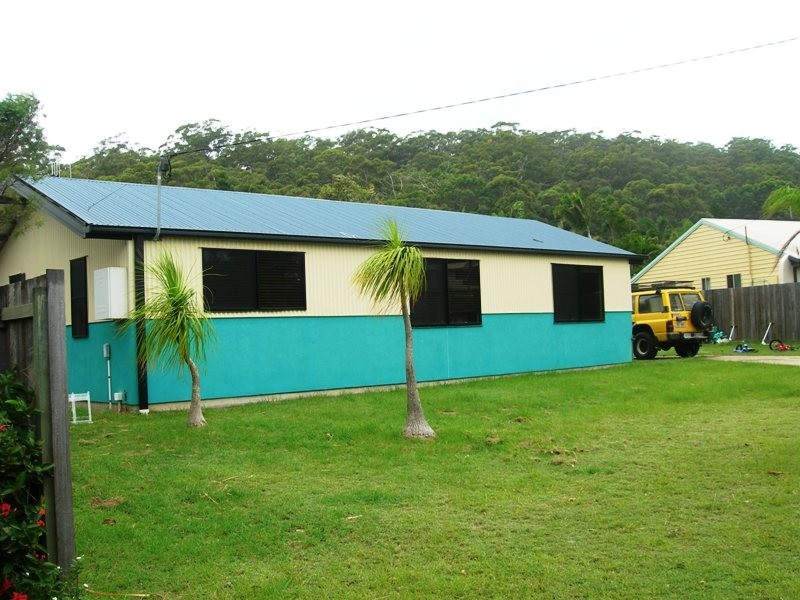 13 Rumbalara Avenue, Rainbow Beach QLD 4581