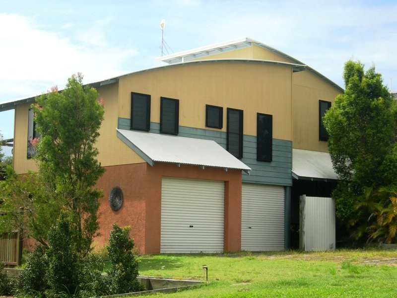 11 Coolberry Court, Rainbow Beach QLD 4581