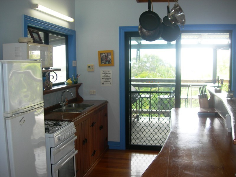 11 Coolberry Court, Rainbow Beach QLD 4581