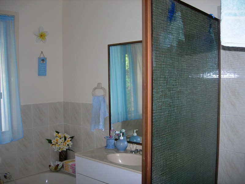 28 Rumbalara Avenue, Rainbow Beach QLD 4581