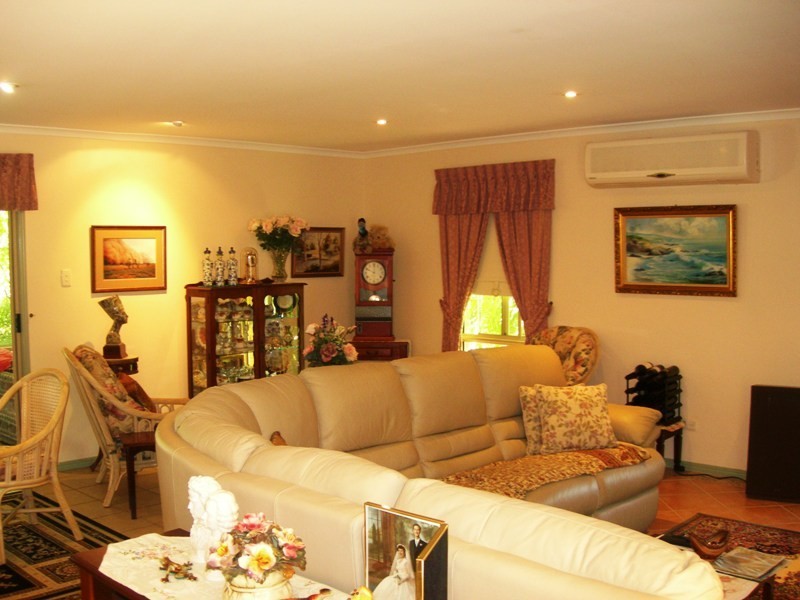 57 Bombala Crescent, Rainbow Beach QLD 4581