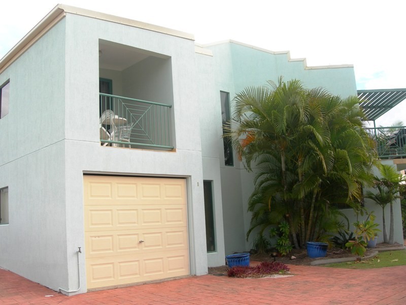 1/13 Carlo Road, Rainbow Beach QLD 4581