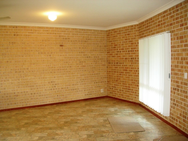 2/1 Rumbalara Avenue, Rainbow Beach QLD 4581