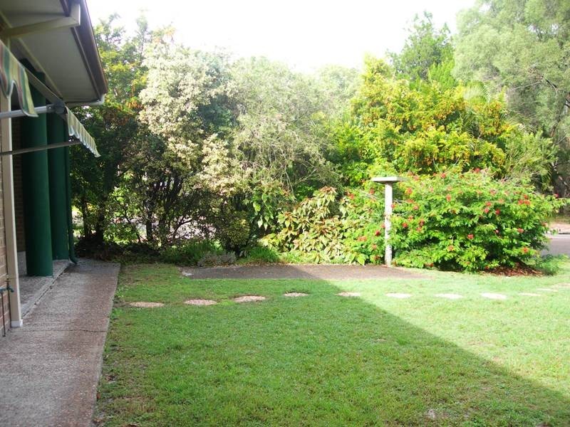 2/1 Rumbalara Avenue, Rainbow Beach QLD 4581