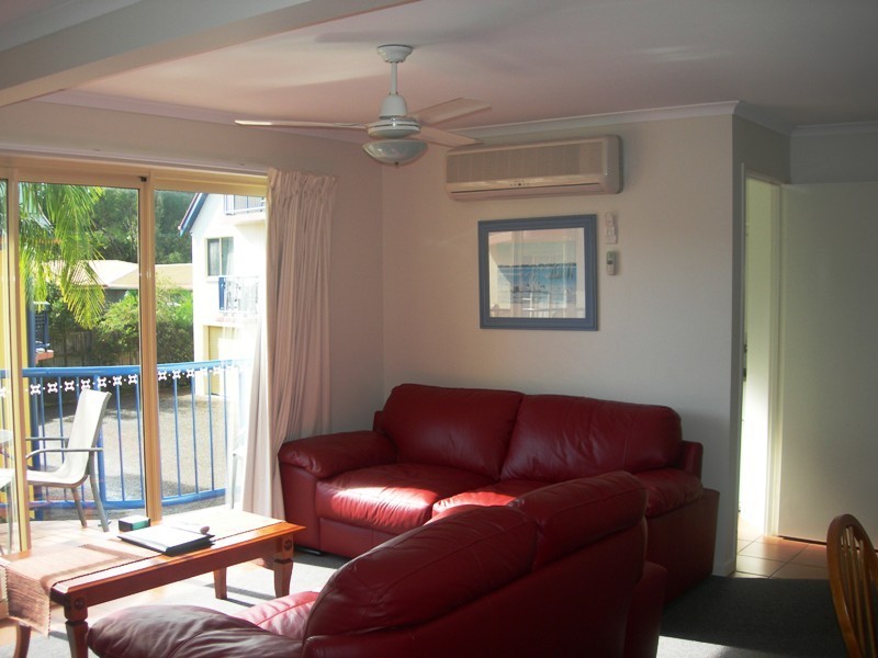 20/4 Double Island Drive, Rainbow Beach QLD 4581