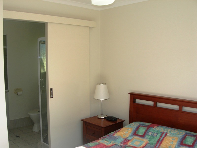 20/4 Double Island Drive, Rainbow Beach QLD 4581