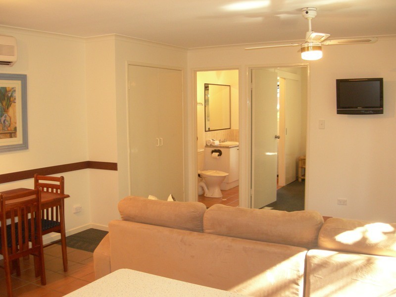 7/4 Double Island Drive, Rainbow Beach QLD 4581