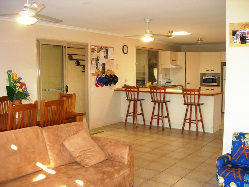 2/51 Tingira Close, Rainbow Beach QLD 4581