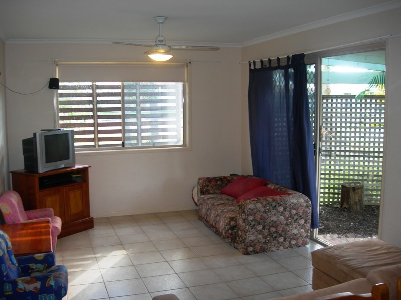 2/51 Tingira Close, Rainbow Beach QLD 4581